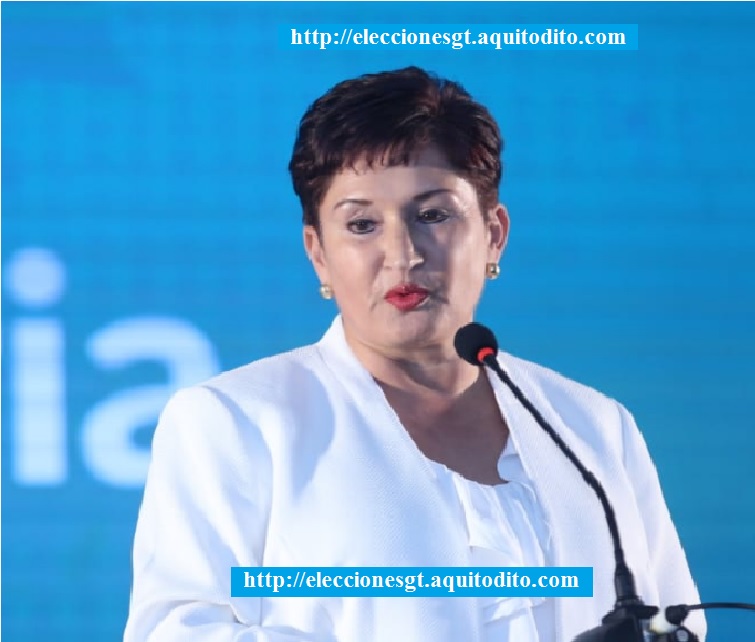 Thelma Aldana se inscribió como candidata presidencial