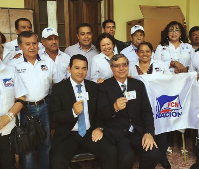 Jimmy Morales y Jafeth Cabrera del Partido FCN reciben sus Credenciales